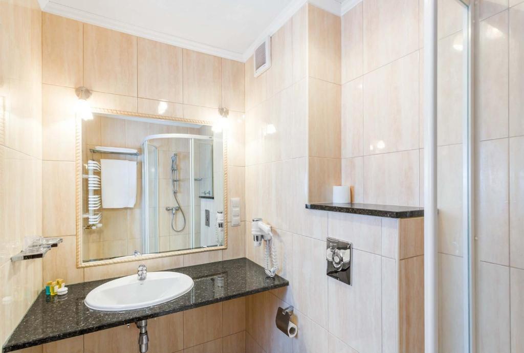 ג'אנוב לובלסקי Hotel Duo Spa חדר תמונה